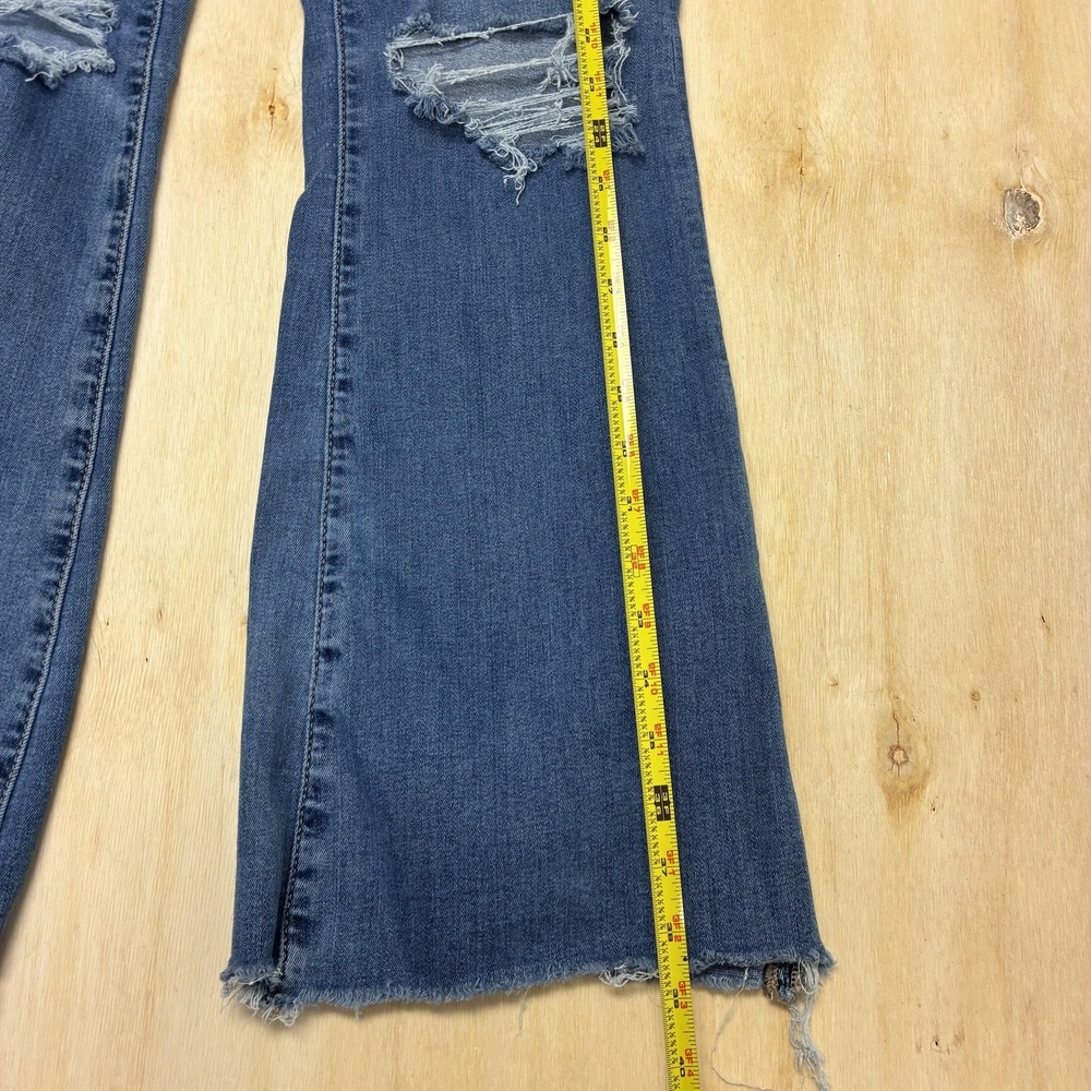 American Eagle Outfitters Next Level Stretch Flare Jeans Womens 8 Distressed - Picture 9 of 11